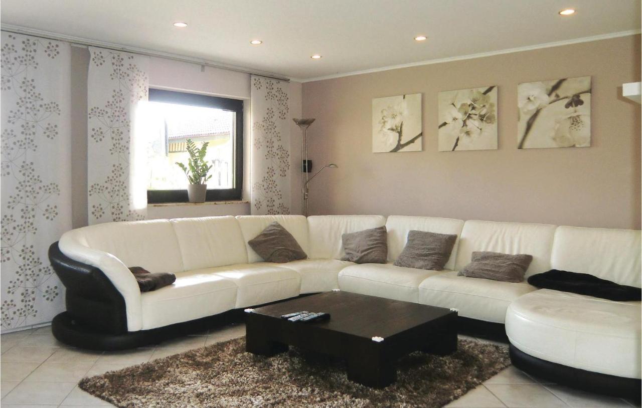 Amazing Apartment In Karlshausen With Kitchen Esterno foto