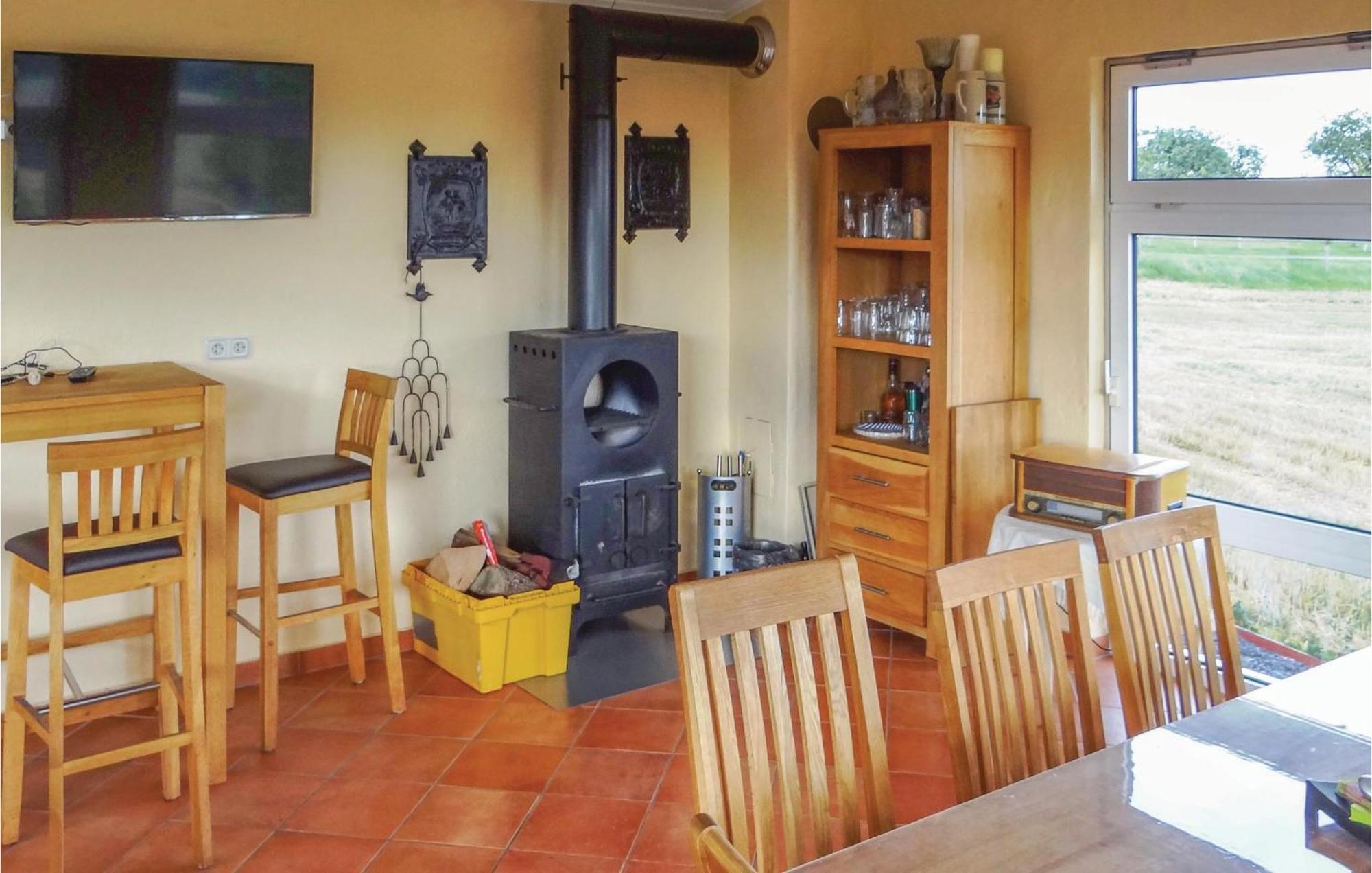 Amazing Apartment In Karlshausen With Kitchen Esterno foto